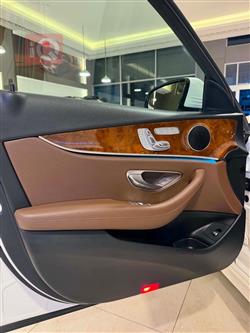 مرسيدس بنز E-Class